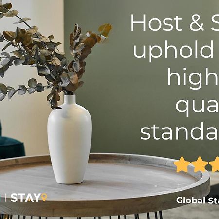 Host & Stay - Henderson House Whitby Esterno foto