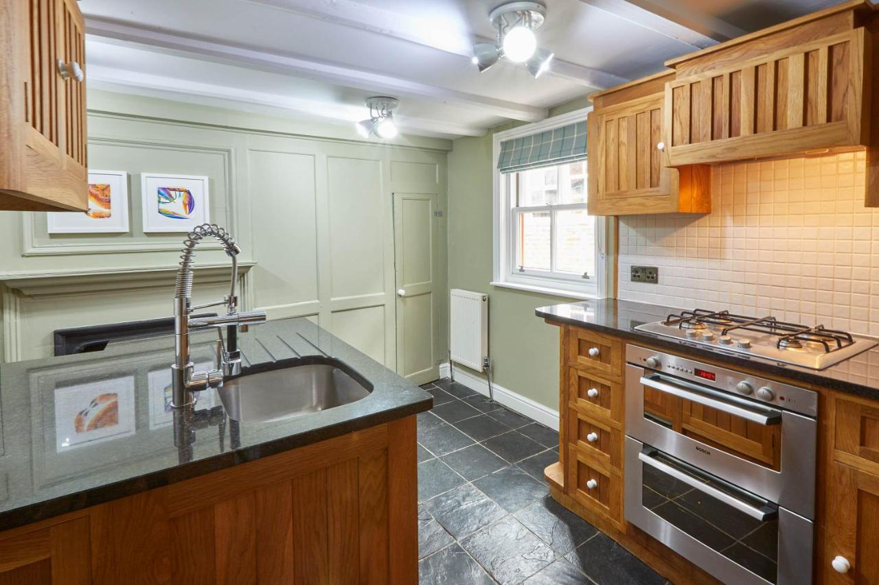 Host & Stay - Henderson House Whitby Esterno foto